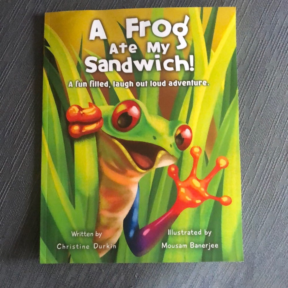 A frog eat my sandwich children's illustrated book